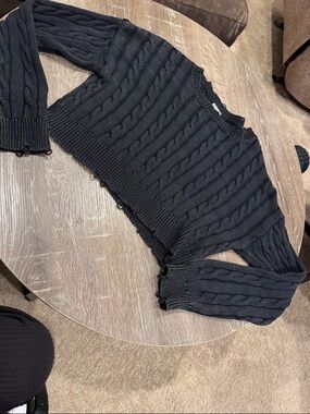 Katie J NYC Black Cable-Knit Cropped Crewneck Sweater